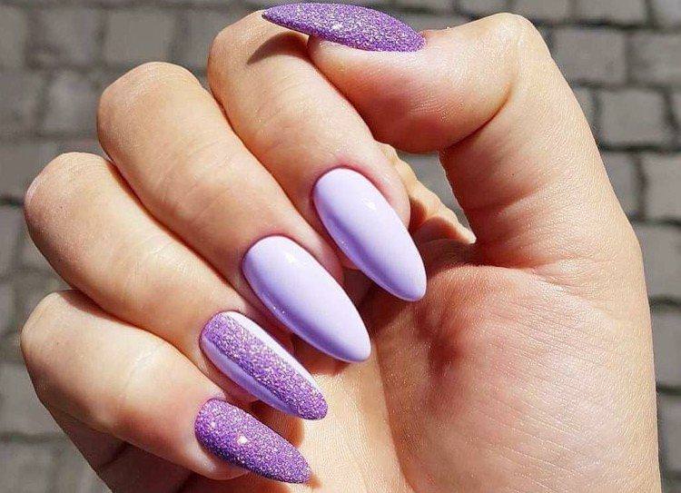 Фіолетовий манікюр на довгі нігті