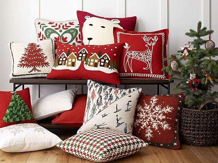 Декоративні подушки - Як прикрасити кімнату на Новий рік