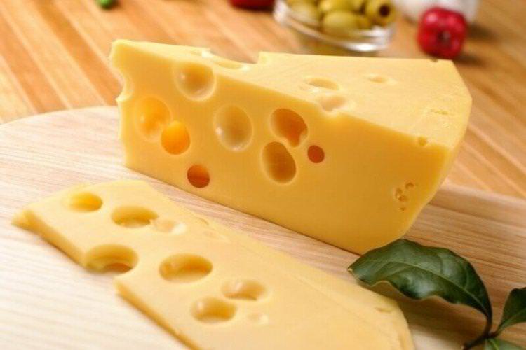 Маасдам - ​​Голландські тверді сорти сиру