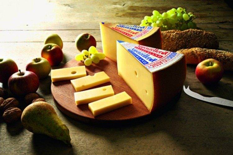 Аппенцеллер - Швейцарські тверді сорти сиру