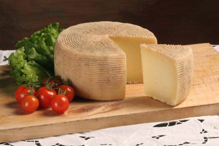 Пекорино - Італійські тверді сорти сиру