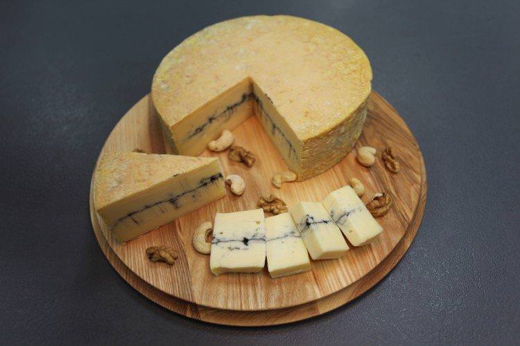 Морб'є - Французькі тверді сорти сиру