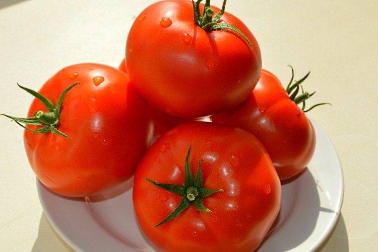 Івет - Сорти томатів для парників та плівкових теплиць