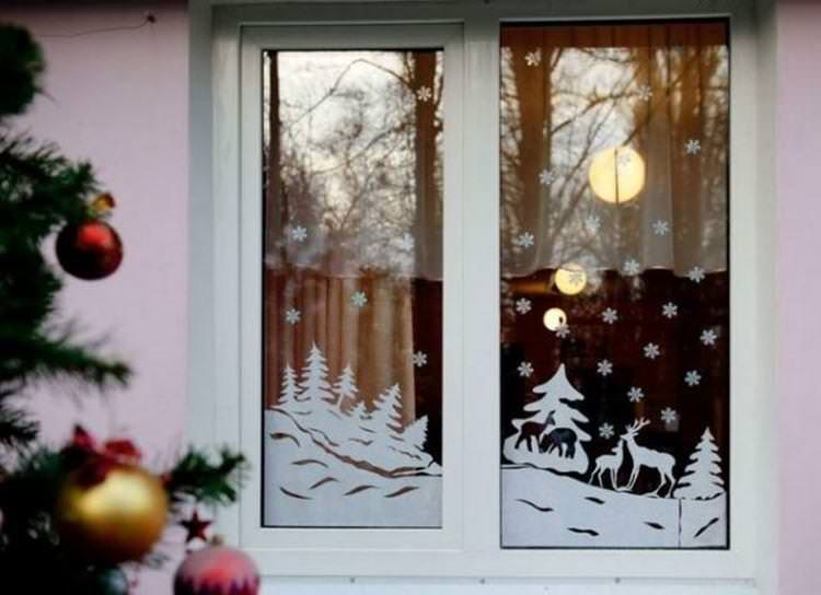 Прикраси на вікна до Нового року - фото та ідеї