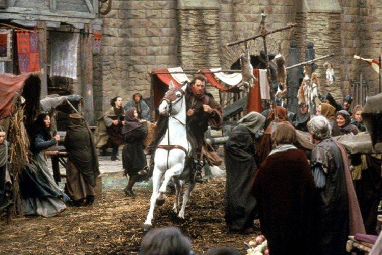 Робін Гуд принц злодіїв - Найкращі фільми про Середньовіччя