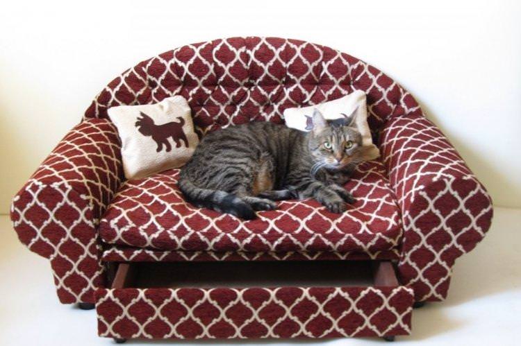 Лежанка-диван для кішки своїми руками