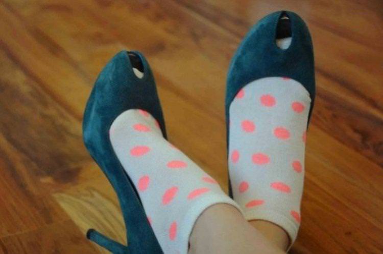 Вовняна шкарпетка - Як розтягнути взуття в домашніх умовах