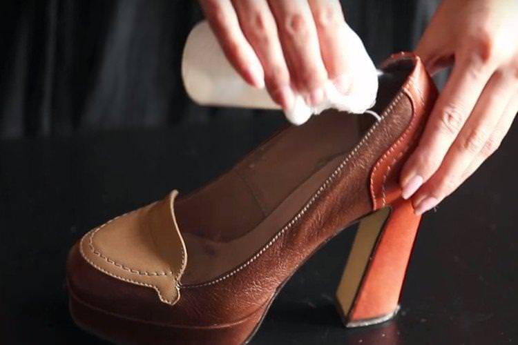 Як розтягнути задник взуття в домашніх умовах