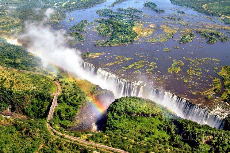 Водоспад Вікторія на річці Замбезі, Замбія - Найкрасивіші місця у світі