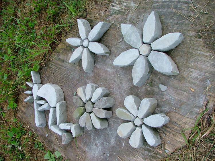 Камені та пісок - Декоративні прикраси для саду своїми руками