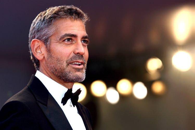 Джордж Клуні - Найкрасивіші актори у світі заусю історію