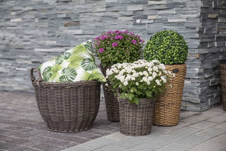 Вазони для квітів із плетених кошиків - Як зробити вазони для квітів своїми руками