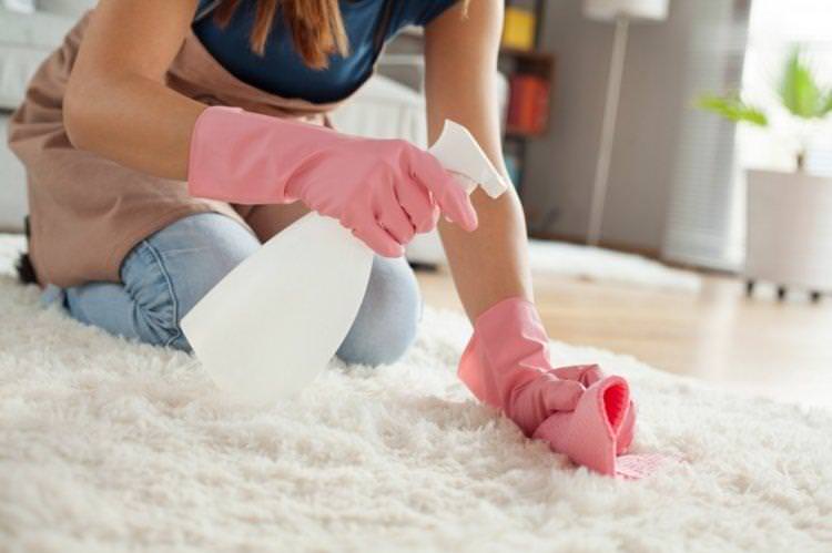 Як почистити світлий килим у домашніх умовах