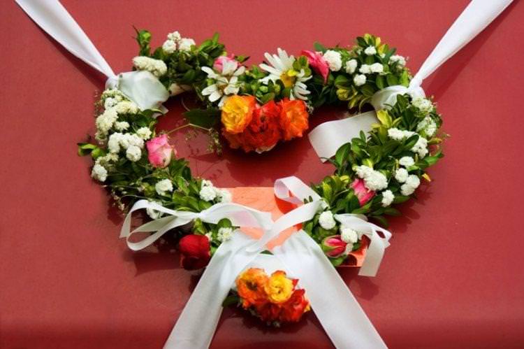 Квіткове серце на весілля - Квітковий декор на весілля