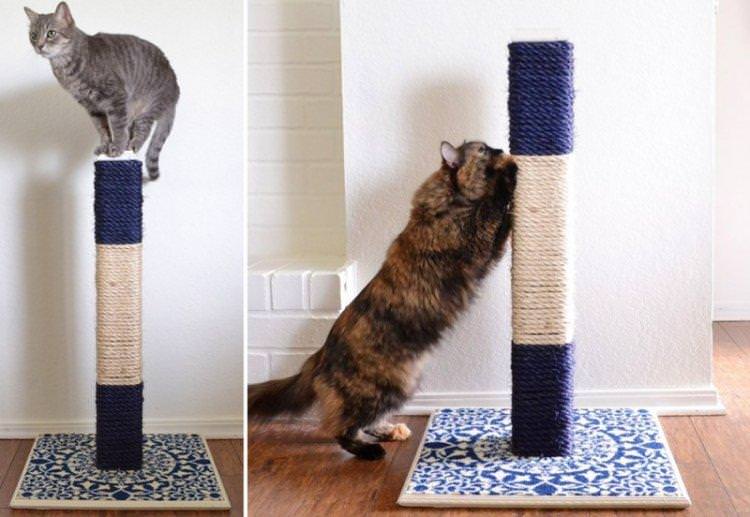 Висока кігтеточка на килимку для кішки своїми руками